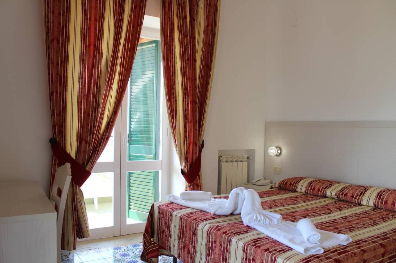 Hotel Al Bosco Forio  Exterior photo
